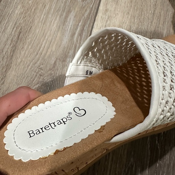 Bare Traps wedge  NWOT - Picture 5 of 5